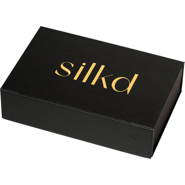 Silkd Fata de perna matase infuzata cu acid hialuronic gri silver 22 momme